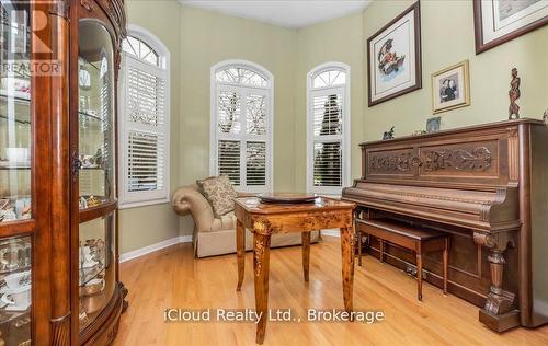 625 Laughren Crescent, Milton, ON - Indoor Photo Showing Other Room