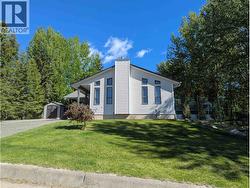1417 LEWIS DRIVE Quesnel, BC V2J 5T5