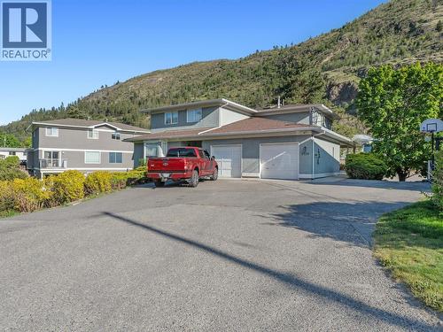 2739 Riffington Place  West Kelowna, BC V1Z 3L1