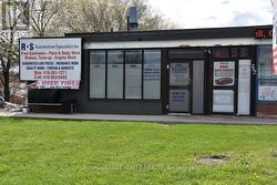 752 WARDEN AVENUE Toronto, ON M1L 4A1
