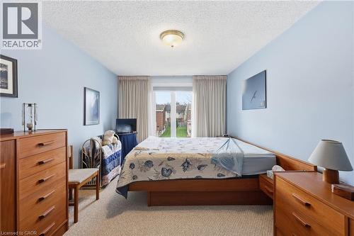 299 Limeridge Ridge W Unit# 21, Hamilton, ON - Indoor Photo Showing Bedroom