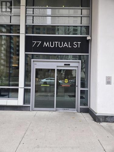 3001 - 77 MUTUAL STREET  Toronto, ON M5B 2A9