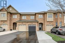 51 DAVENFIELD CIRCLE Brampton, ON L6P 4M1