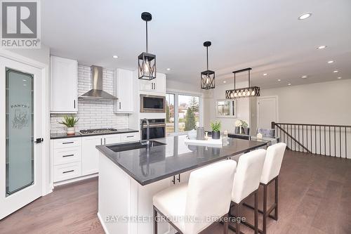 3873 Glenview Drive, Lincoln (Lincoln-Jordan/Vineland), ON - Indoor Photo Showing Kitchen With Upgraded Kitchen