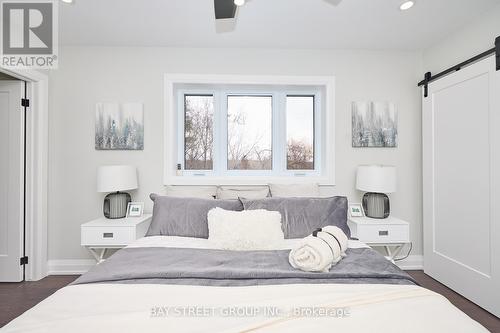 3873 Glenview Drive, Lincoln (Lincoln-Jordan/Vineland), ON - Indoor Photo Showing Bedroom