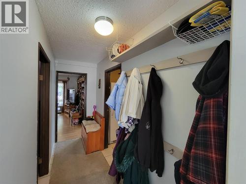 430 2Nd Avenue, Keremeos, BC - Indoor With Storage