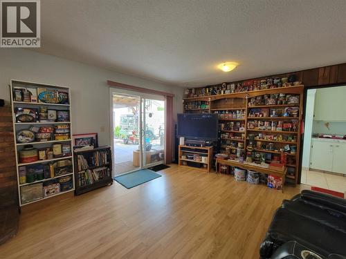 430 2Nd Avenue, Keremeos, BC - Indoor
