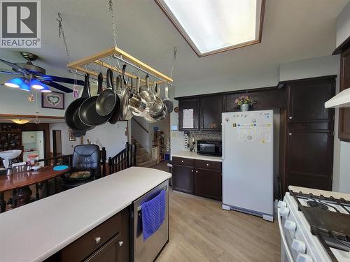 430 2Nd Avenue, Keremeos, BC - Indoor Photo Showing Kitchen