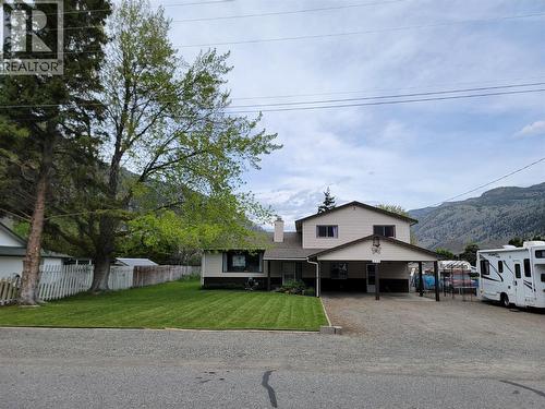 430 2Nd Avenue, Keremeos, BC - Outdoor