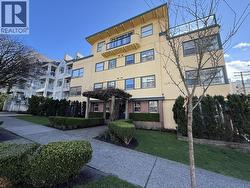 1334 CARDERO STREET  Vancouver, BC V6G 2J3
