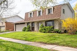 2463 BRIDGE ROAD Oakville, ON L6L 2G9