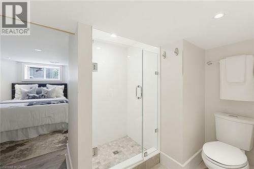 3083 Lakeshore Road, Burlington, ON - Indoor Photo Showing Bathroom