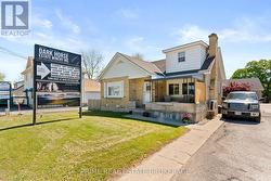 34 ONTARIO STREET S Lambton Shores (Grand Bend), ON N0M 1T0