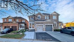 302 REDSTONE ROAD Richmond Hill, ON L4S 2V6