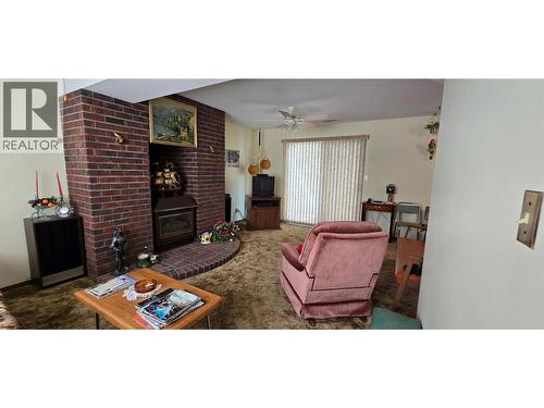 26 Bayview Crescent, Osoyoos, BC - Indoor Photo Showing Living Room With Fireplace