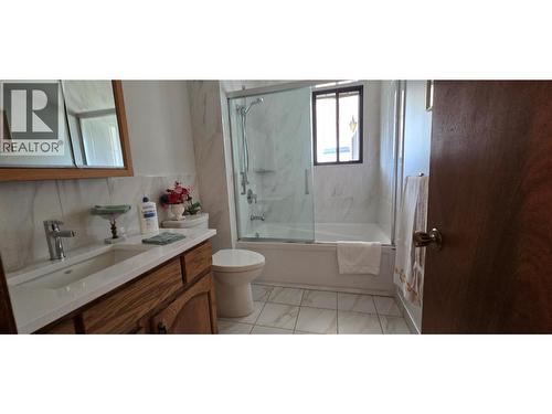 26 Bayview Crescent, Osoyoos, BC - Indoor Photo Showing Bathroom