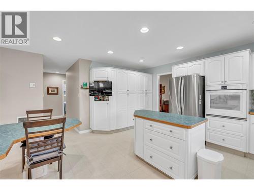 202 Range Road, Kaleden, BC - Indoor Photo Showing Kitchen