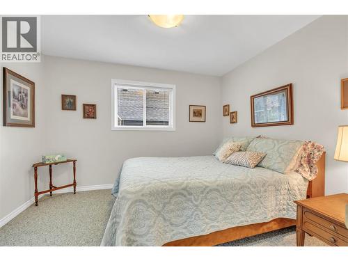 202 Range Road, Kaleden, BC - Indoor Photo Showing Bedroom