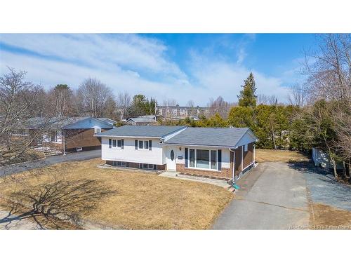 81 Mcnair Dr, Fredericton, NB 