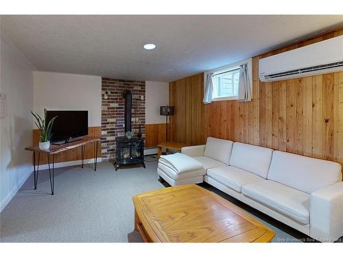 81 Mcnair Dr, Fredericton, NB 