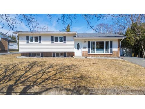 81 Mcnair Dr, Fredericton, NB 