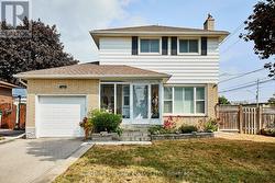 1349 SOMERVILLE STREET N Oshawa, ON L1G 4L3
