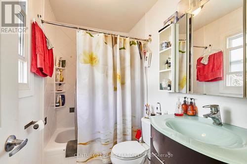 1349 Somerville Street N, Oshawa, ON - Indoor Photo Showing Bathroom