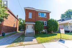 543 KIRKWOOD AVENUE  Ottawa, ON K1Z 5X2