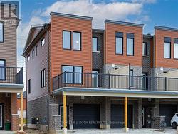 17 FAIRLANE AVENUE Barrie, ON L9J 0N1