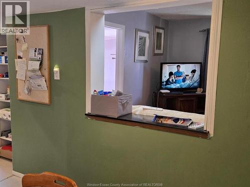 3595 Queen, Windsor, ON - Indoor Photo Showing Other Room