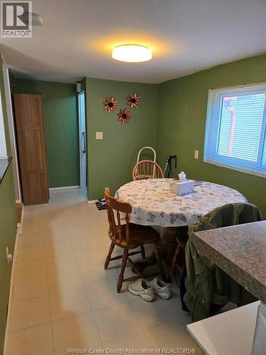 3595 Queen, Windsor, ON - Indoor