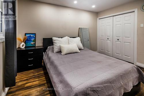 411 Pompano Court, Oshawa (Samac), ON - Indoor Photo Showing Bedroom
