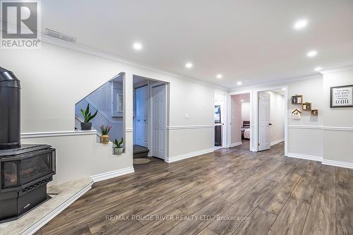 411 Pompano Court, Oshawa (Samac), ON - Indoor Photo Showing Other Room