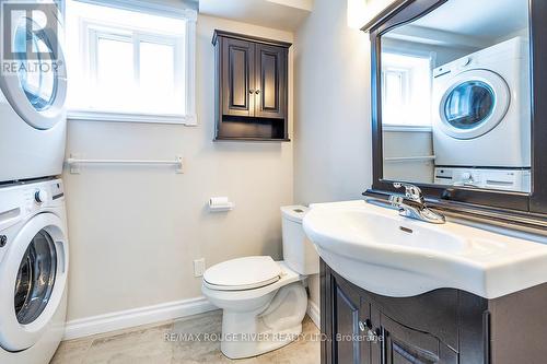 411 Pompano Court, Oshawa (Samac), ON - Indoor Photo Showing Laundry Room