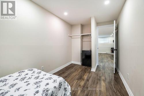 411 Pompano Court, Oshawa (Samac), ON - Indoor Photo Showing Bedroom