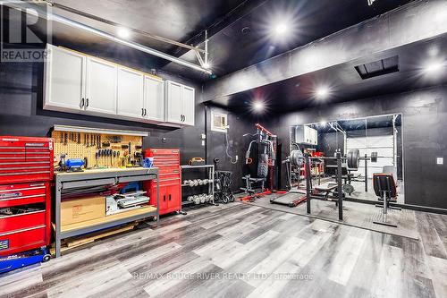 411 Pompano Court, Oshawa (Samac), ON - Indoor