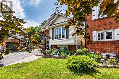 411 Pompano Court, Oshawa (Samac), ON - Outdoor