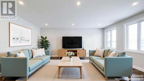 465 Warren Street, Goderich (Goderich (Town)), ON - Indoor Photo Showing Living Room