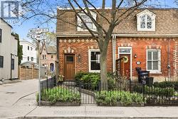 438 WELLESLEY STREET E Toronto, ON M4X 1H7