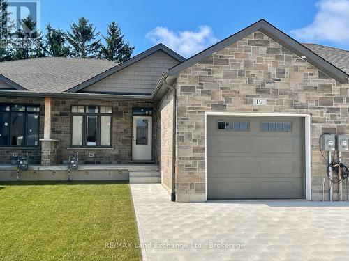 19 NYAH COURT  Kincardine, ON N0G 2T0