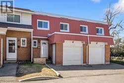 338 STONE QUARRY PRIVATE  Ottawa, ON K1K 3Y2