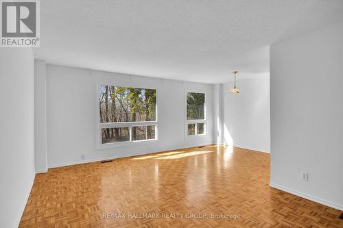 338 Stone Quarry Private, Ottawa, ON - Indoor Photo Showing Other Room