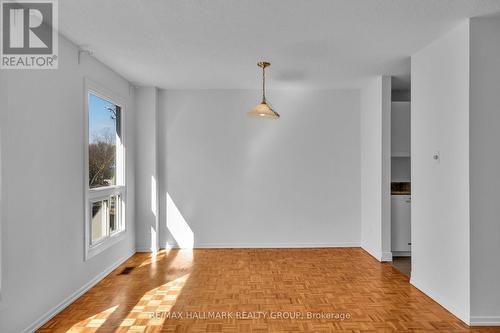 338 Stone Quarry Private, Ottawa, ON - Indoor Photo Showing Other Room