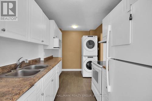338 Stone Quarry Private, Ottawa, ON - Indoor Photo Showing Laundry Room