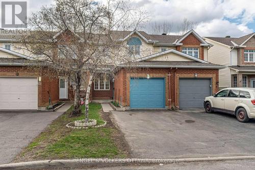 149 DUNTROON CIRCLE  Ottawa, ON K1T 4C7