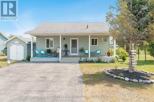 3 AWENDA AVENUE  Wasaga Beach, ON L9Z 1X7