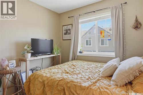 105 Lynd Crescent, Saskatoon, SK - Indoor Photo Showing Bedroom