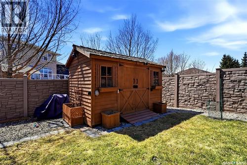 6105 Little Pine Loop, Regina, SK - Outdoor