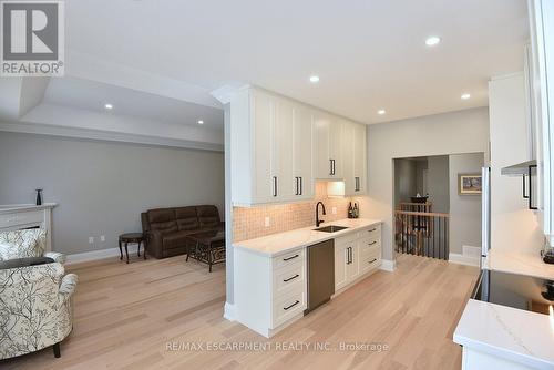 49 Riveroaks Drive, Hamilton, ON - Indoor