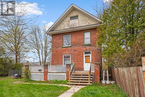 56 MELBOURNE STREET W  Kawartha Lakes (Lindsay), ON K9V 2T1
